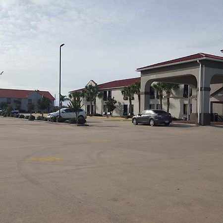 Days Inn By Wyndham Galliano La Bagian luar foto